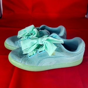 Puma 363229-01 Suede Heart Reset Lace Up Womens Sneakers Shoes Blue Size 7.5